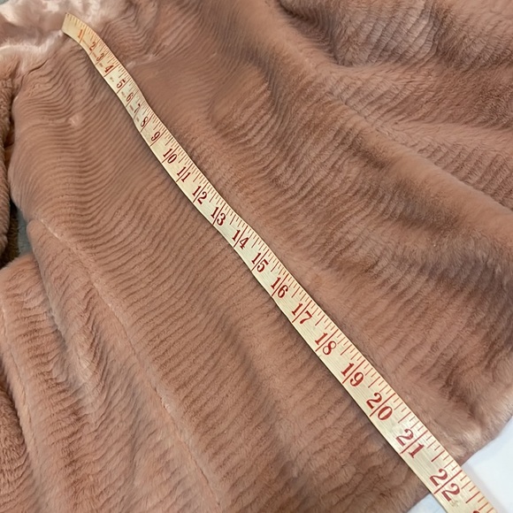 LIZ CLAIBORNE mars puffer vest with faux fur (23G9C57) - Picture 11 of 15